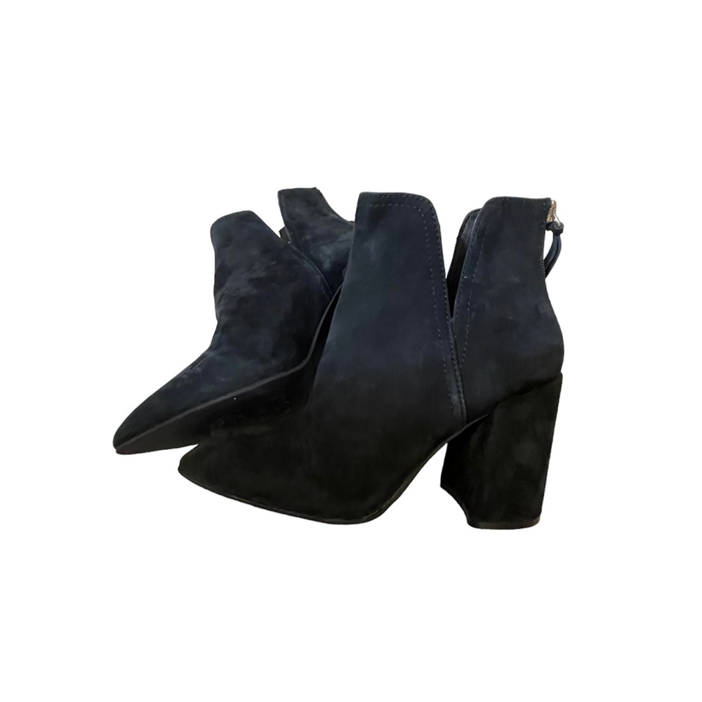 Steve Madden  Black Suede Thrived Zip Booties Size 9M NEW
